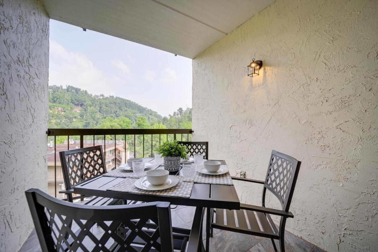 Stylish Gatlinburg Condo With Pool Walk Downtown! Exterior foto