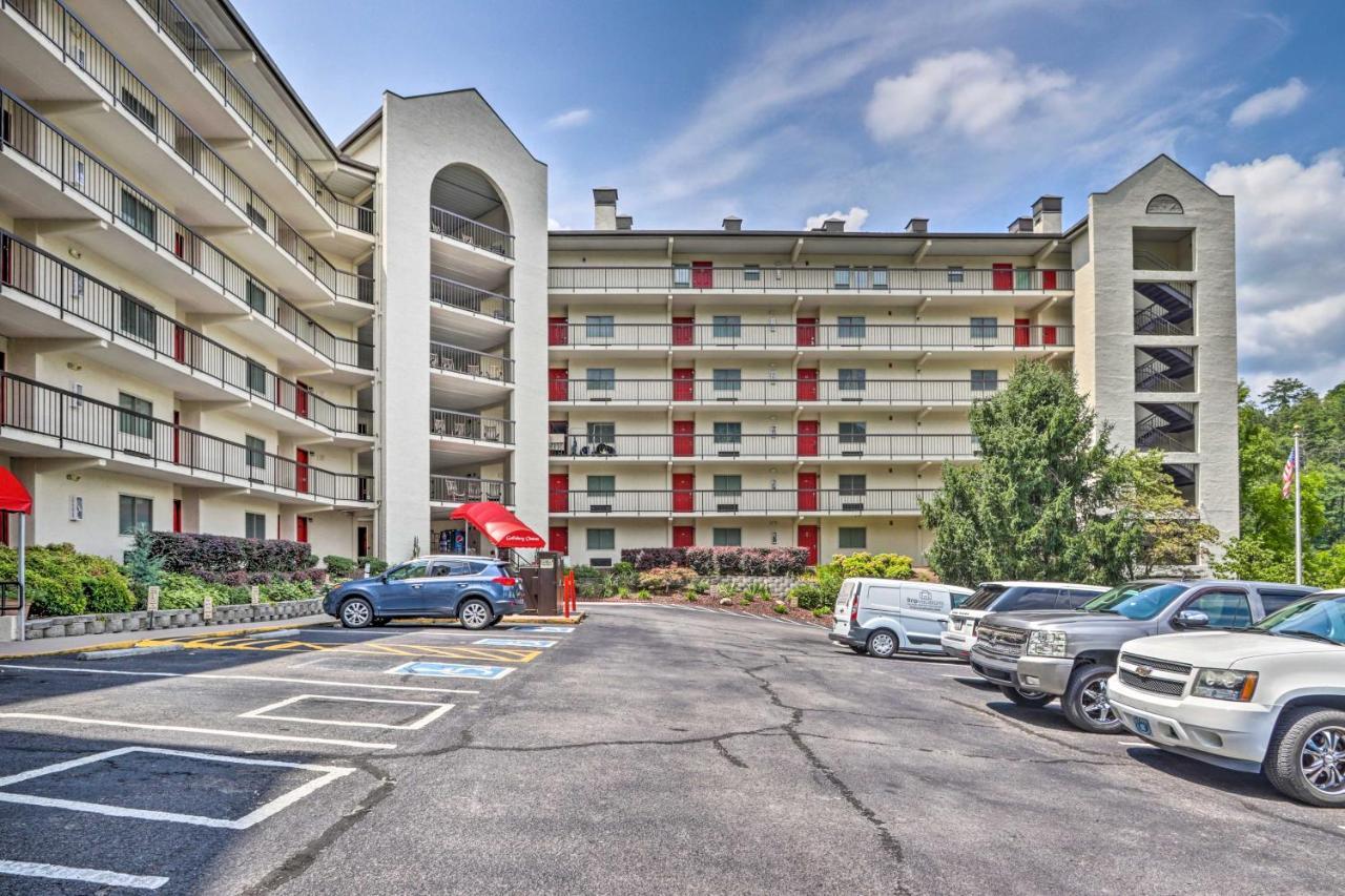 Stylish Gatlinburg Condo With Pool Walk Downtown! Exterior foto